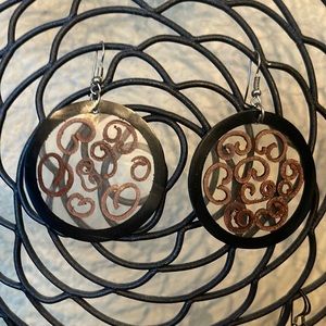 Round statement earrings